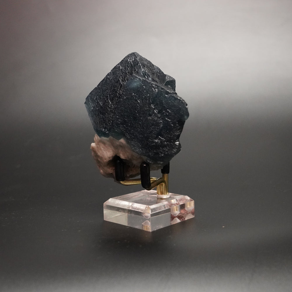 Huanggang Fluorite – Rare Dark Crystal from Inner Mongolia