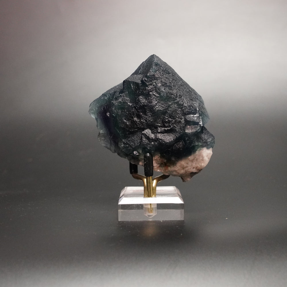 Huanggang Fluorite – Rare Dark Crystal from Inner Mongolia