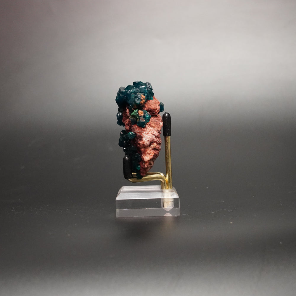 Dioptase Crystal – Vivid Green Stone from Congo