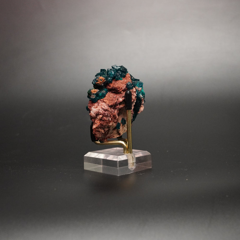 Dioptase Crystal – Vivid Green Stone from Congo