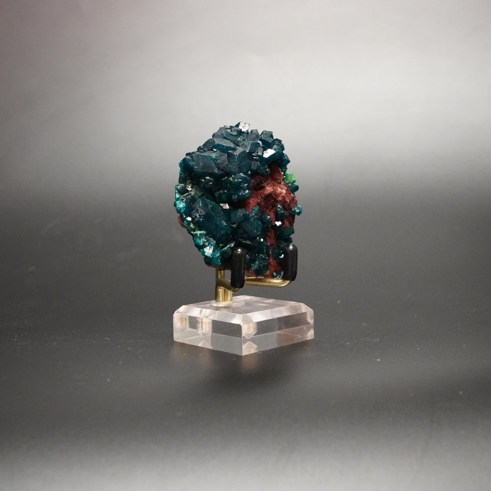 Dioptase Crystal – Vivid Green Stone from Congo