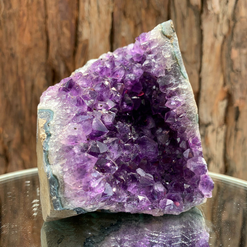 
            
                Load image into Gallery viewer, 9.7cm 702g Amethyst Cluster from Uruguay
            
        