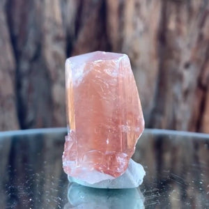 4cm 35g Calcite with Iron Oxide Inclusion from Leiping Mine, Hunan, China