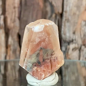 4cm 38g Calcite with Iron Oxide Inclusion, Leaping Mine, Hunan, China