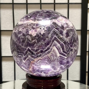 
            
                Load image into Gallery viewer, 17.5cm 7.28kg Polished Chevron Amethyst Sphere on Stand from Zambia
            
        