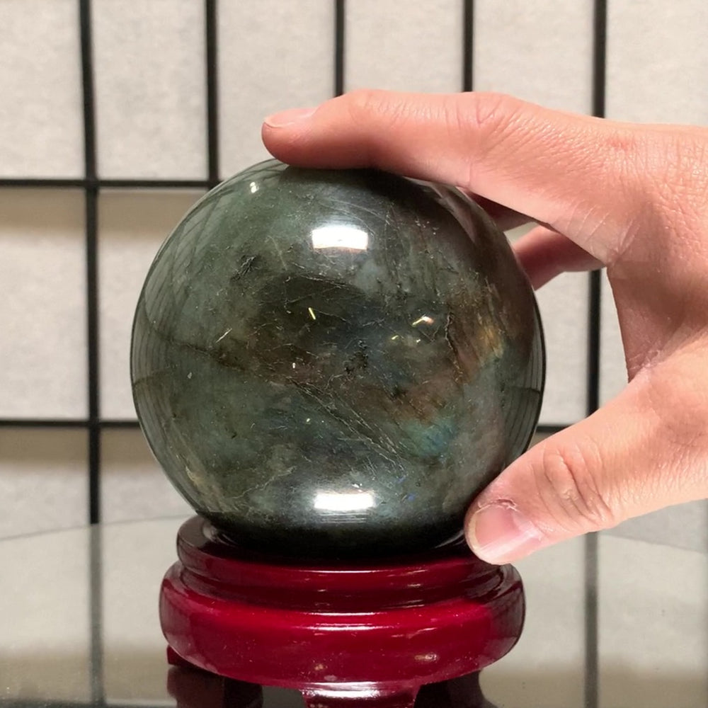 10cm 1.44kg Polished Labradorite Sphere from Madagascar