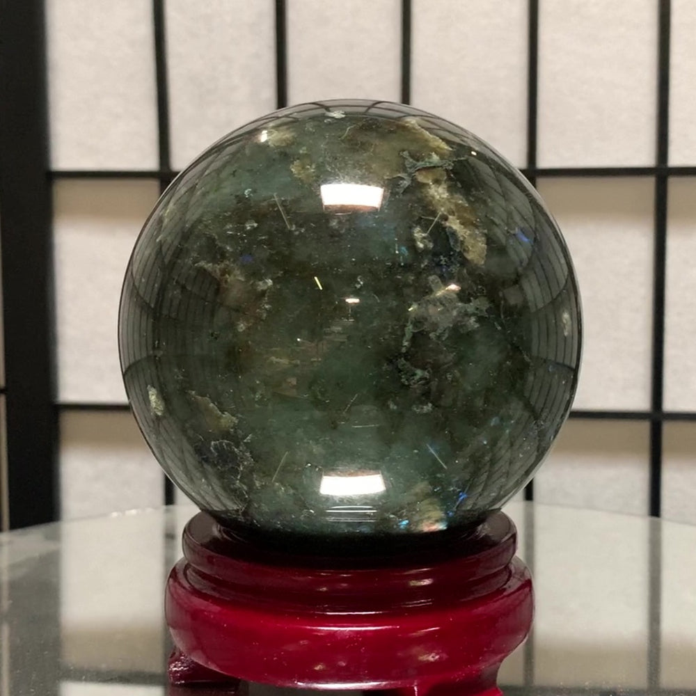 10.5cm 1.9kg Polished Labradorite Sphere from Madagascar