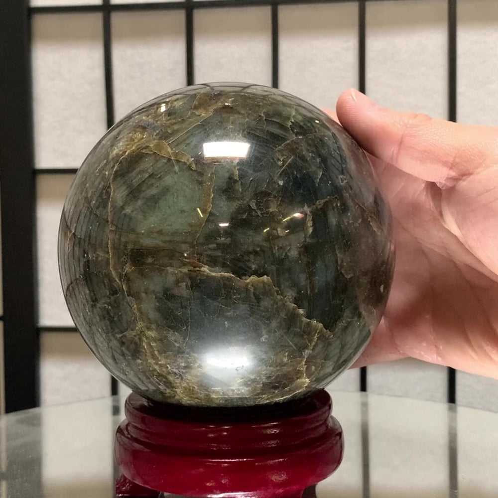 12.5cm 3.04kg Polished Labradorite Sphere from Madagascar