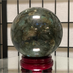 
            
                Load image into Gallery viewer, 13cm 3.67kg Polished Labradorite Sphere from Madagascar
            
        
