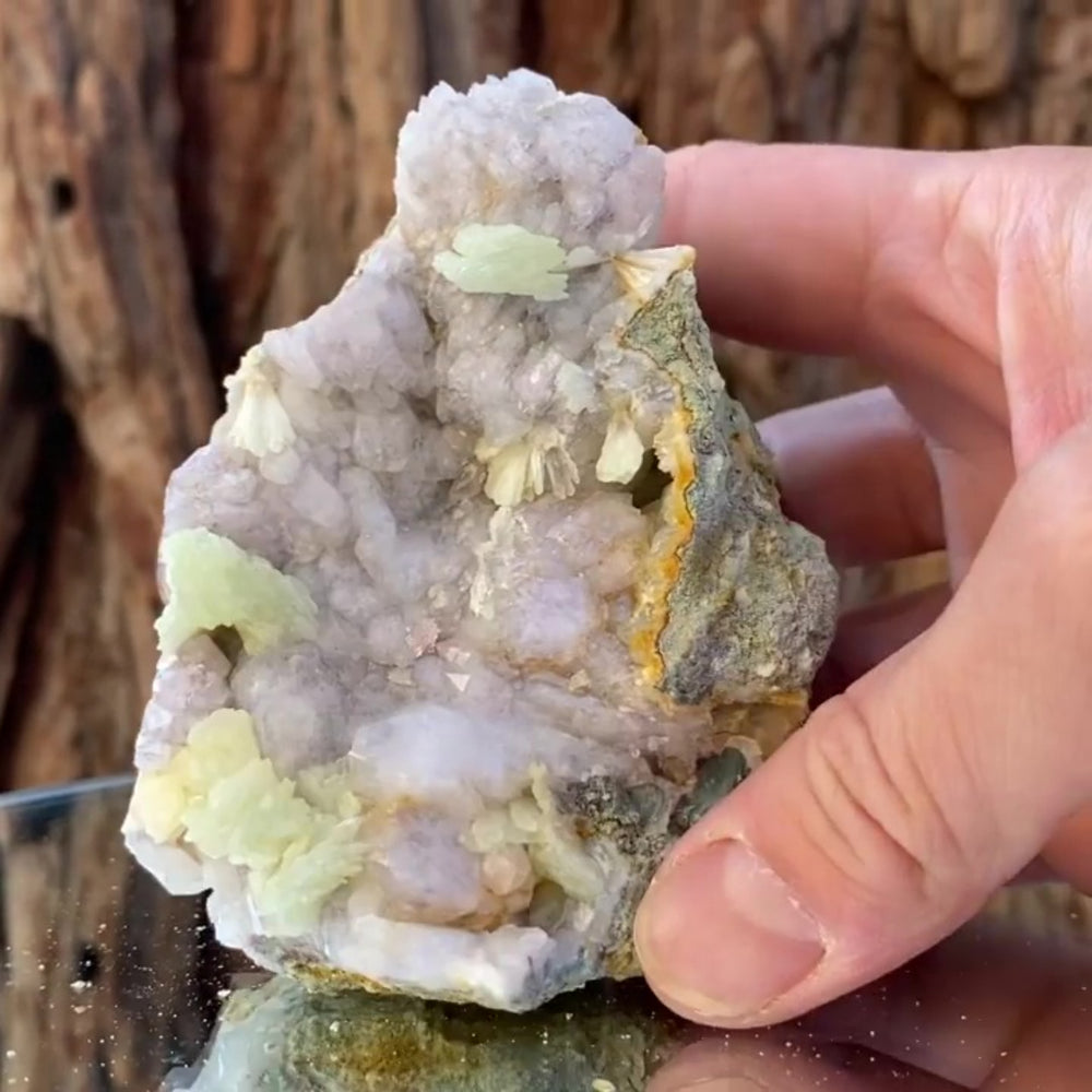 
            
                Load image into Gallery viewer, 9cm 400g Prehnite from Imilchil, Middle Atlas Mtns, Morocco
            
        