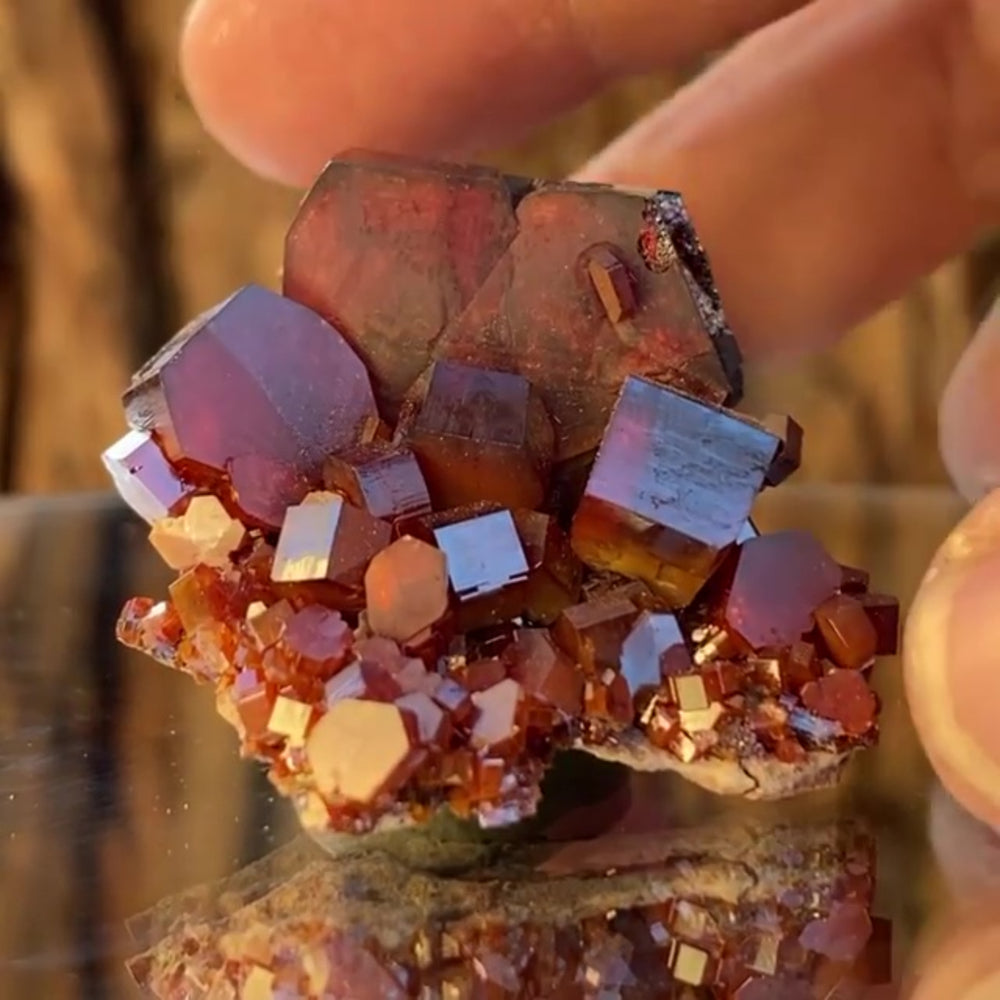
            
                Load image into Gallery viewer, 4.5cm 70g Red Vanadinite from Mibladen, Morocco
            
        