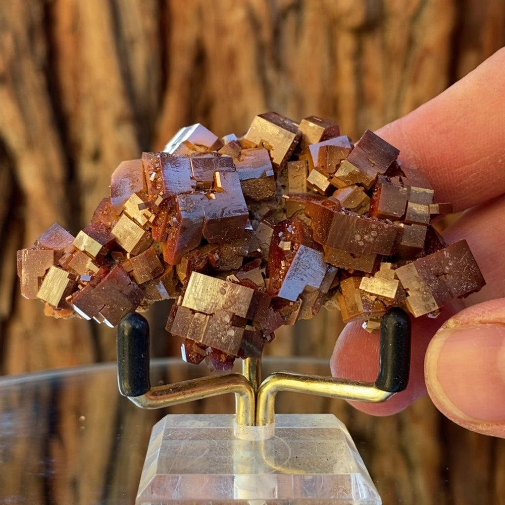 
            
                Load image into Gallery viewer, 7cm 120g Red Vanadinite from Mibladen, Morocco
            
        
