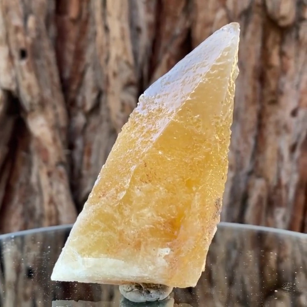 
            
                Load image into Gallery viewer, 10cm 175g Yellow Calcite from Imilchil, Middle Atlas Mtns, Morocco
            
        