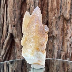
            
                Load image into Gallery viewer, 12cm 430g Yellow Calcite from Imilchil, Middle Atlas Mtns, Morocco
            
        