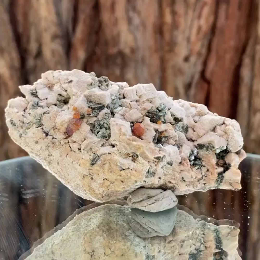 9.5cm 85g Garnet from Tongbei, Fujian, China