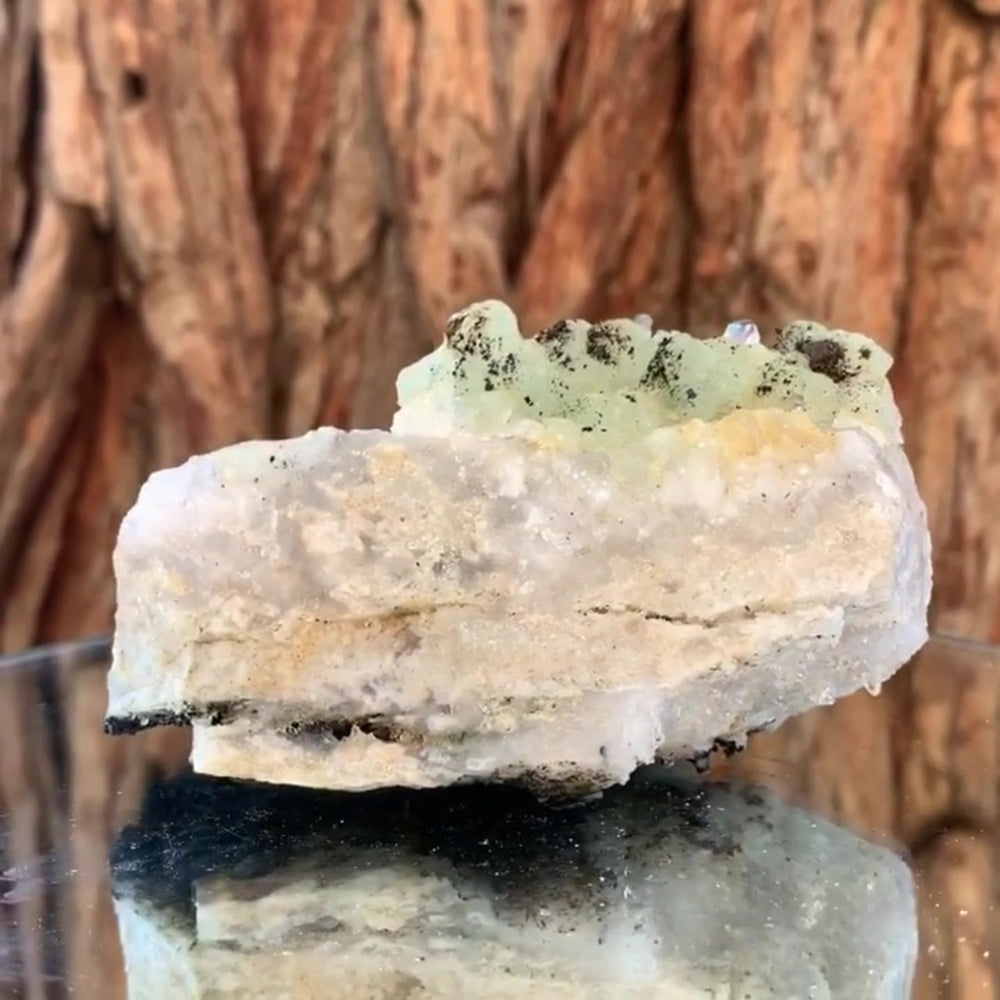 
            
                Load image into Gallery viewer, 10cm 350g Prehnite and Quartz from Yunnan, China
            
        