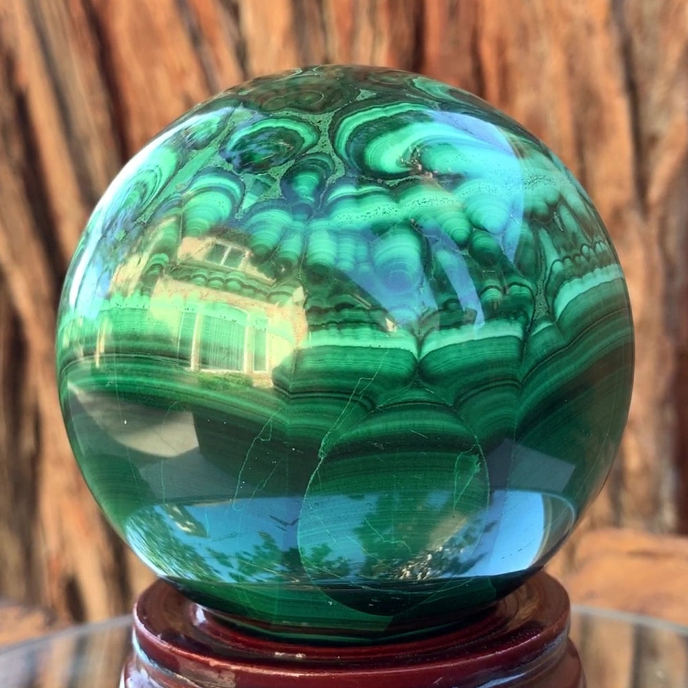 
            
                Load image into Gallery viewer, 7.5cm 1.41kg Polished Malachite Sphere from Congo
            
        