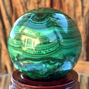 
            
                Load image into Gallery viewer, 6.5cm 819g Polished Malachite Sphere from Congo
            
        
