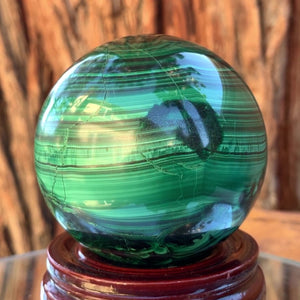 
            
                Load image into Gallery viewer, 6.5cm 819g Polished Malachite Sphere from Congo
            
        
