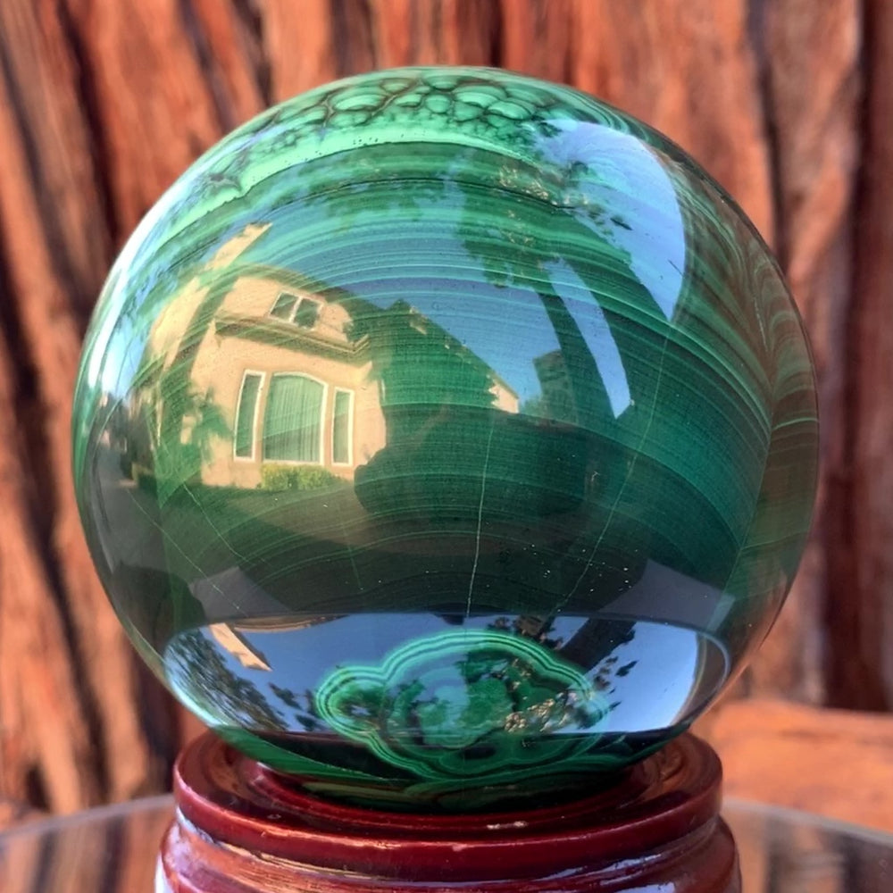 
            
                Load image into Gallery viewer, 8cm 1.56kg Polished Malachite Sphere from Congo
            
        