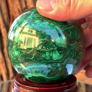 
            
                Load image into Gallery viewer, 7.5cm 1.21kg Polished Malachite Sphere from Congo
            
        