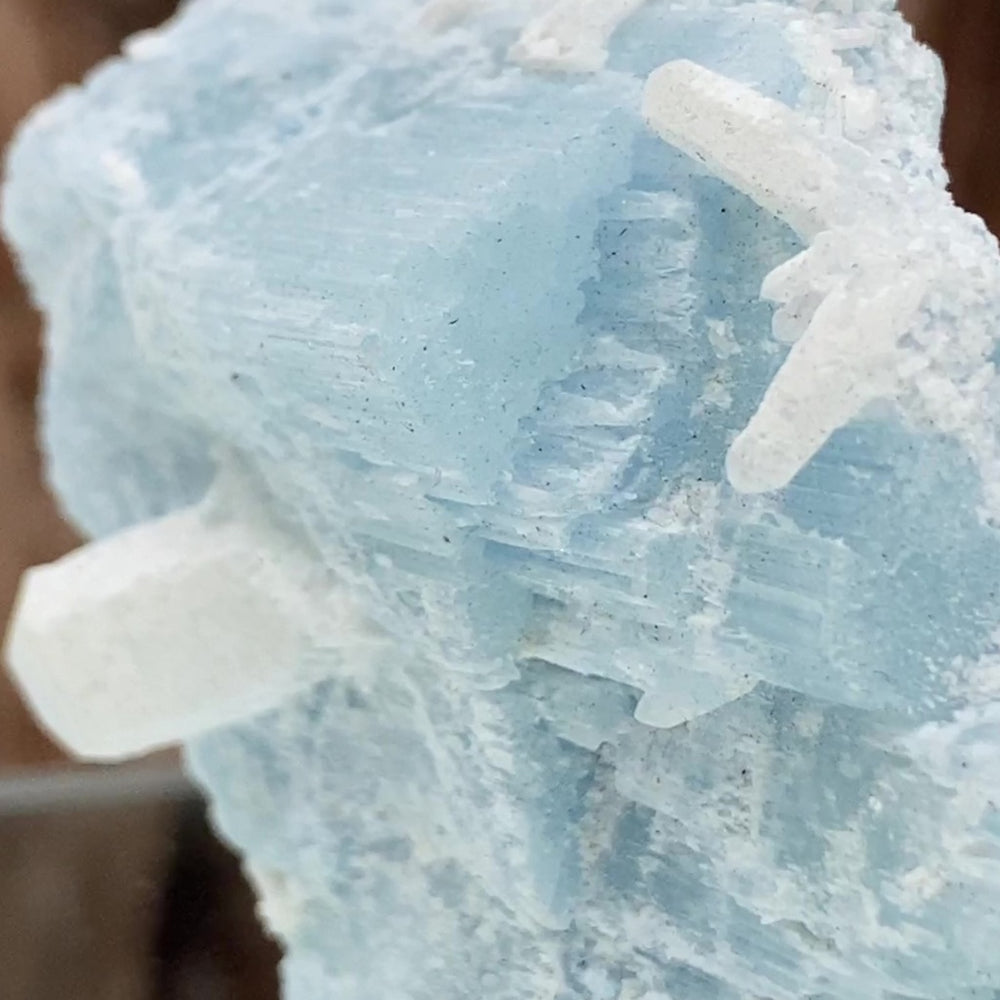 
            
                Load image into Gallery viewer, 7.2cm 68g Aquamarine from Skardu, Pakistan
            
        