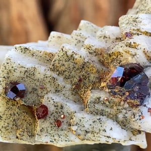6.5cm 76g Garnet from Skardu, Pakistan
