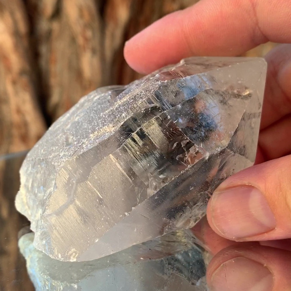 
            
                Load image into Gallery viewer, 8.5cm 236g Himalayan Clear Quartz from Skardu, Pakistan
            
        