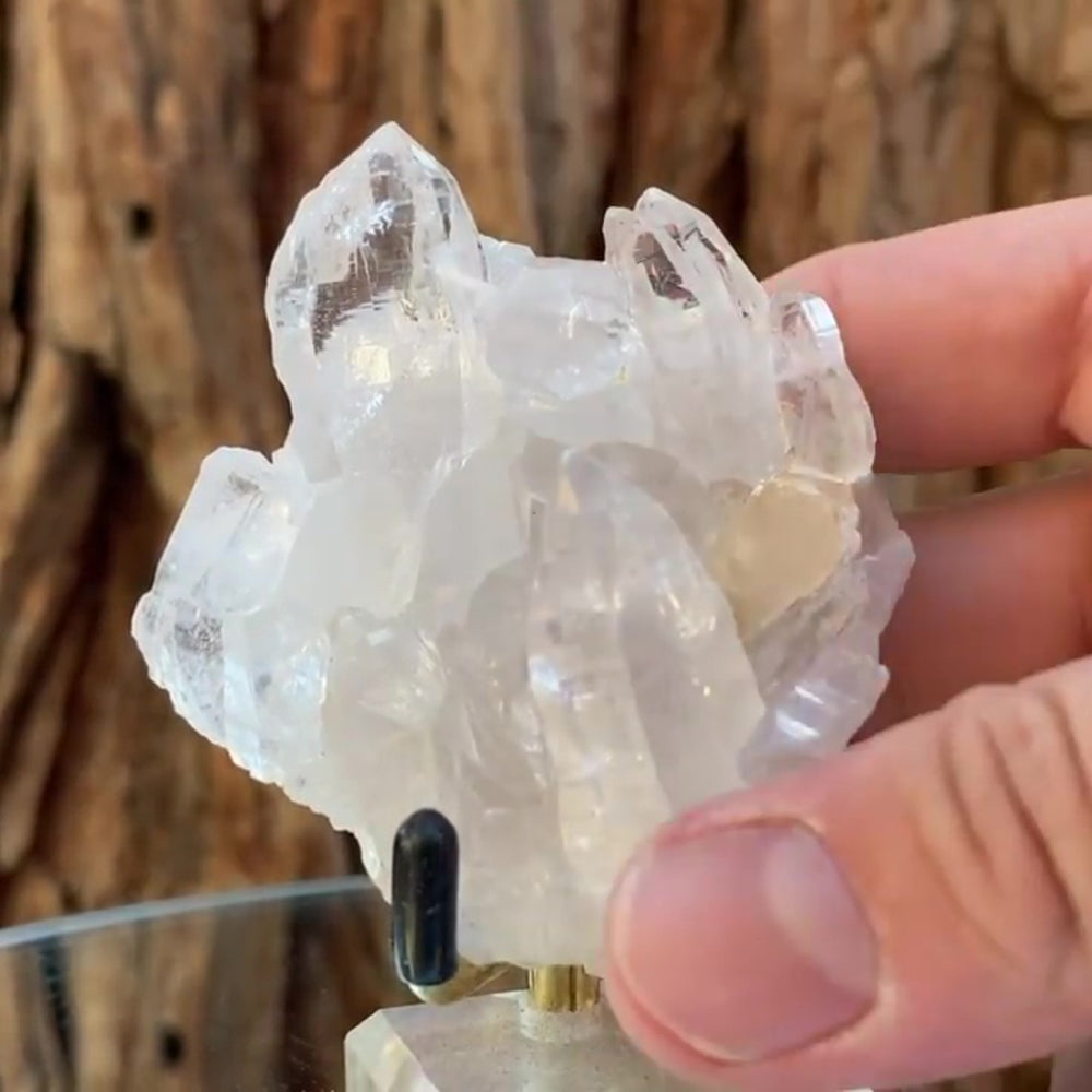 
            
                Load image into Gallery viewer, 6cm 116g Himalayan Clear Quartz from Skardu, Pakistan
            
        