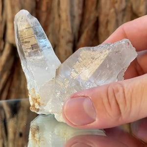 
            
                Load image into Gallery viewer, 7.5cm 184g Himalayan Clear Quartz from Skardu, Pakistan
            
        