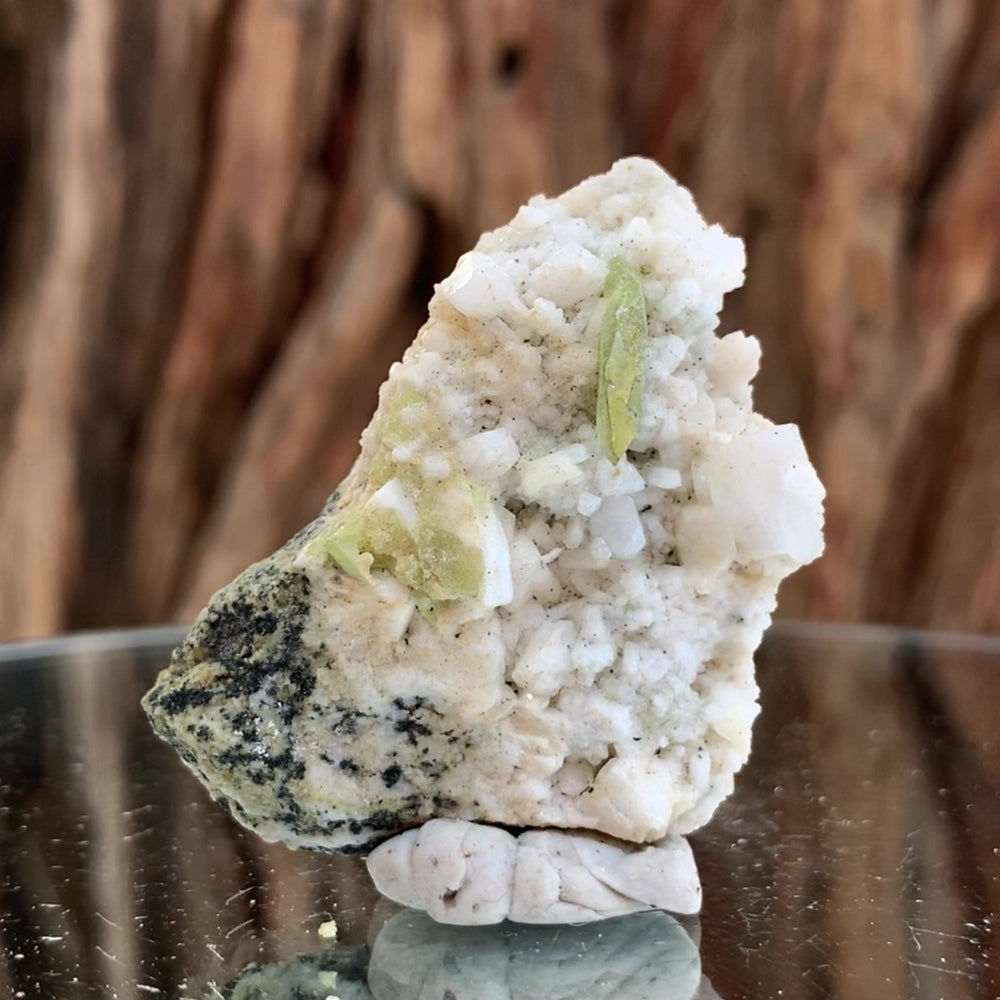 
            
                Load image into Gallery viewer, 4.5cm 20g Green Sphene on Calcite from Shelisa Mine, Arundo, Shigar District, Gilgit-Baltistan, Pakistan
            
        