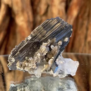 4.8cm 32g Wolframite & Quartz from Yaogangxian Mine, Hunan, China