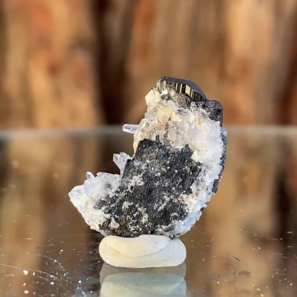 
            
                Load image into Gallery viewer, 2cm 3g Wolframite &amp;amp; Quartz from Yaogangxian Mine, Hunan, China
            
        