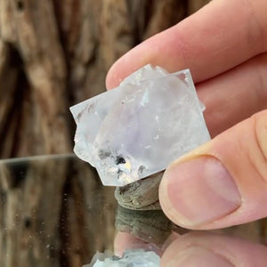 3.5cm 34g Blue Fluorite from Xianghuapu Mine, Hunan, CN