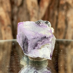 
            
                Load image into Gallery viewer, 5cm 54g Purple Fluorite from Xianghuapu Mine, Hunan, CN
            
        