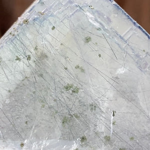 
            
                Load image into Gallery viewer, 4.5cm 38g Clear Fluorite with Inclusion from Xianghuapu Mine, Hunan, CN
            
        