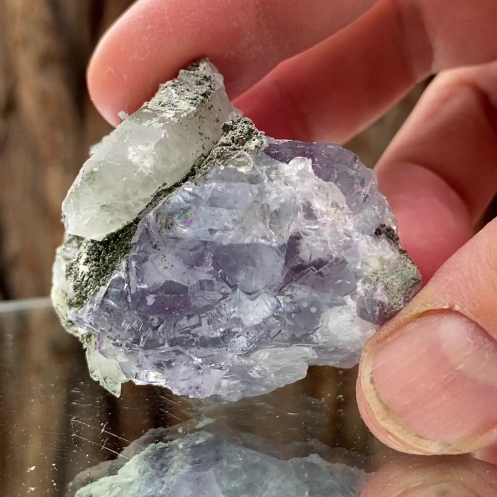 
            
                Load image into Gallery viewer, 4.5cm 82g Purple Fluorite from Xianghuapu Mine, Hunan, CN
            
        