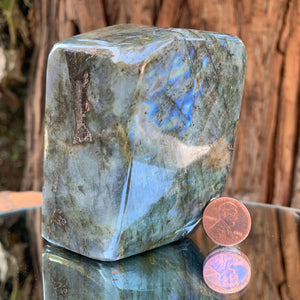 9.5cm 634g Polished Labradorite from Madagascar