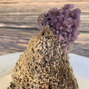 
            
                Load image into Gallery viewer, 17cm 1.1kg Grape Agate (Botryoidal Chalcedony) from Manakarra, Sulawesi, Indonesia
            
        