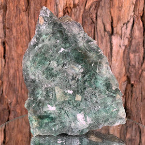 
            
                Load image into Gallery viewer, 17cm 1.3kg Clear Green Fluorite from Xianghualing Mine, China
            
        