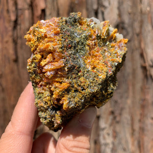 7.5cm 326g Orpiment from Hunan, China