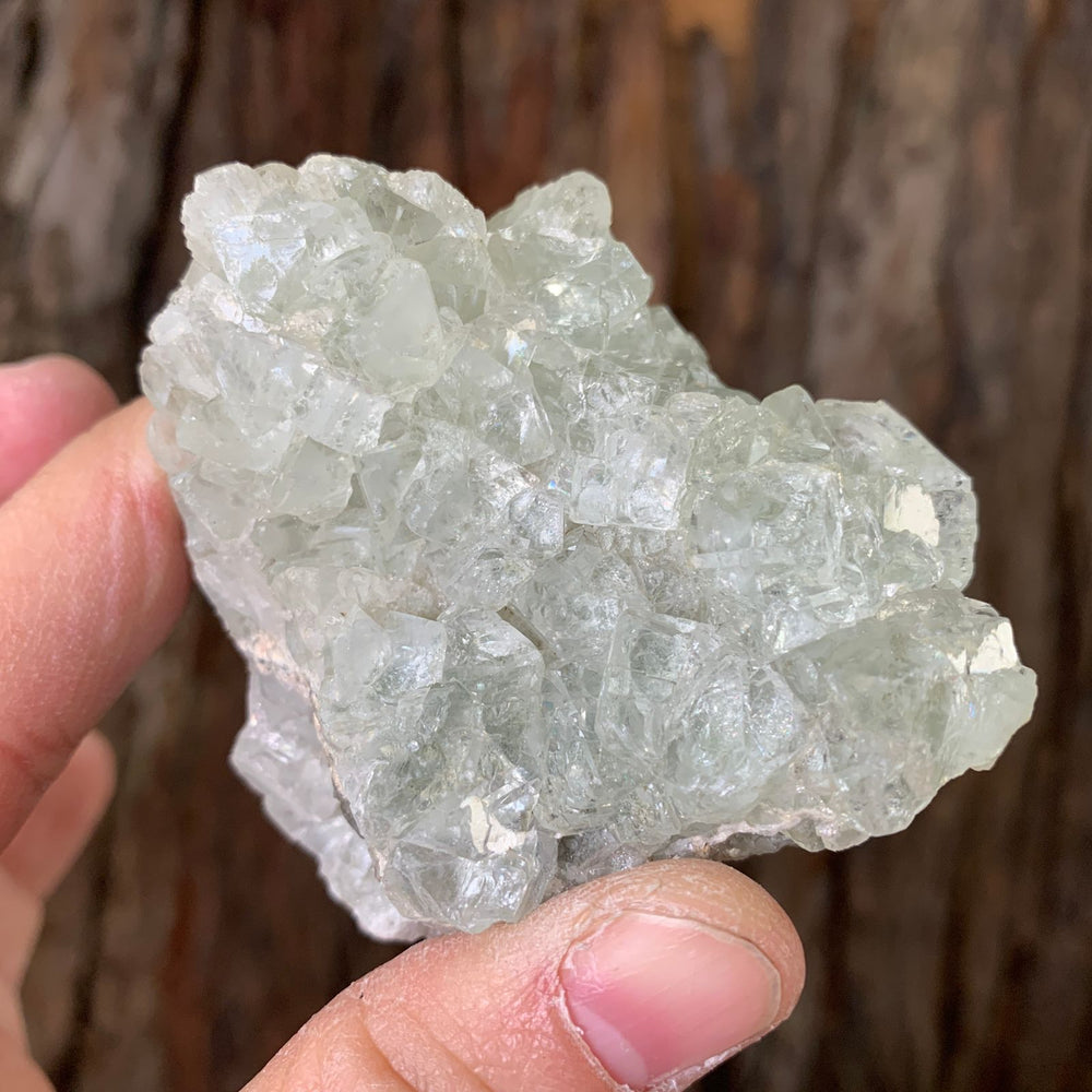 7cm 182g Clear Green Fluorite from Xianghualing, China