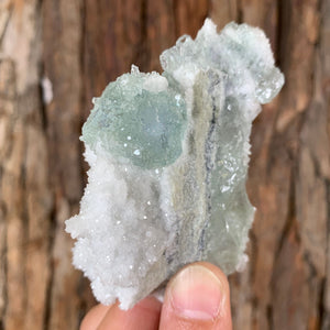 9.5cm 170g Green Fluorite with Calcite from Xianghualing, Hunan, China