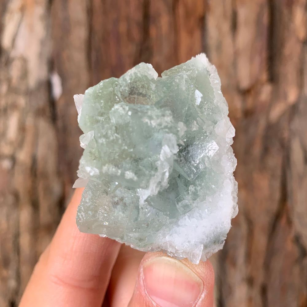 5cm 68g Green Fluorite with Calcite from Xianghualing, Hunan, China