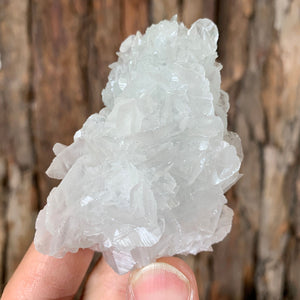 6.5cm 102g Green Fluorite with Calcite from Xianghualing, Hunan, China