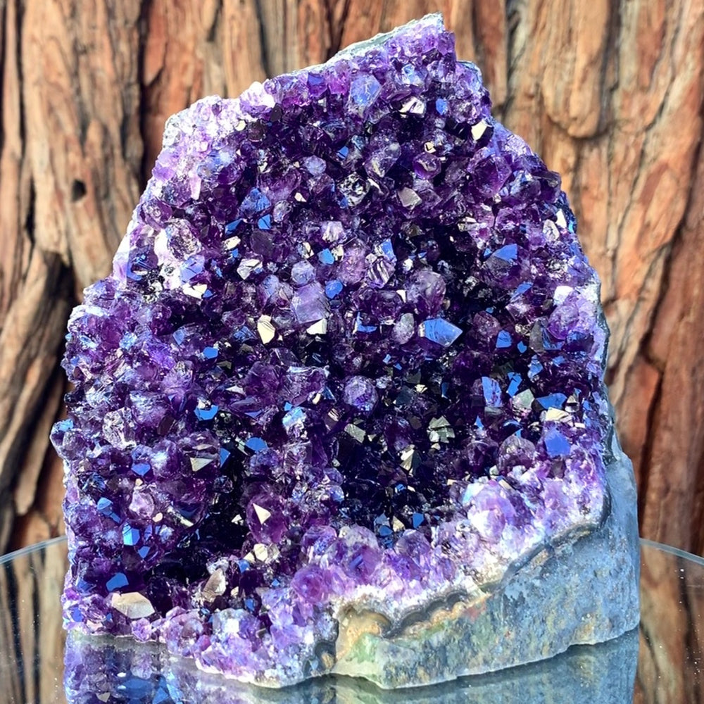 
            
                Load image into Gallery viewer, 14cm 2.05kg Amethyst Cluster from Uruguay
            
        