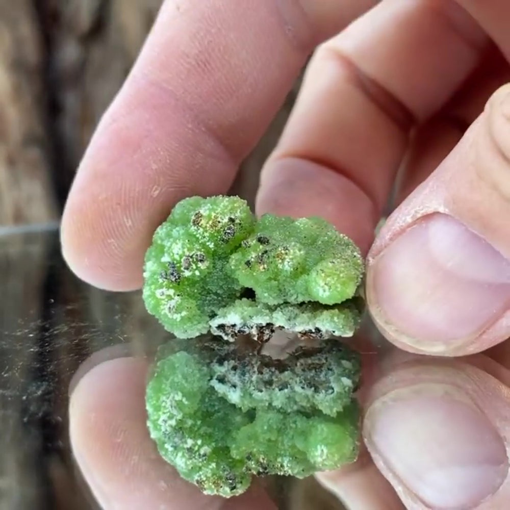 
            
                Load image into Gallery viewer, 2.5cm 14g 0.01kg Pyromorphite from Chenzhou, Hunan, China
            
        