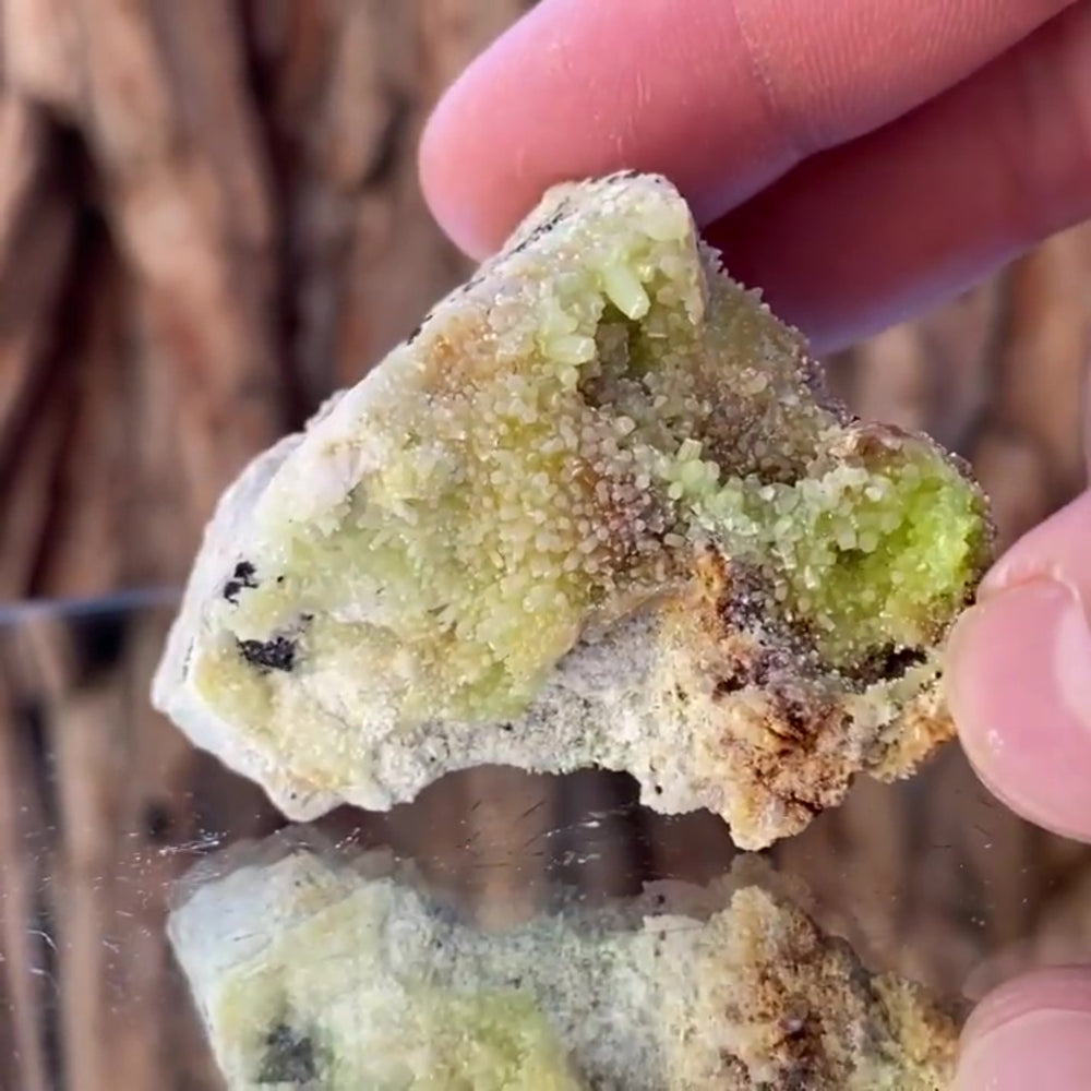 
            
                Load image into Gallery viewer, 4.5cm 62g Pyromorphite from Guangxi, China
            
        